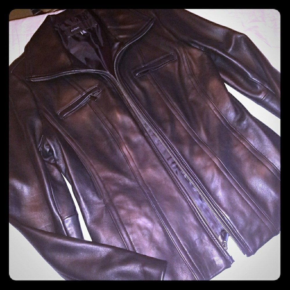 AVANTI 💯 leather jacket; womens S; black